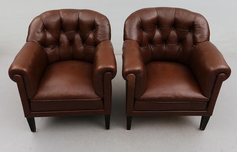 FÅTÖLJER, 1 par, 1900-talets mitt.