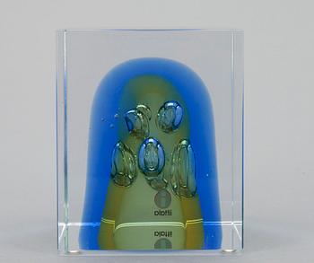 ÅRSKUB, glas, signerad Oiva Toikka, Nuutajärvi 2007, numrerad 196/2000.