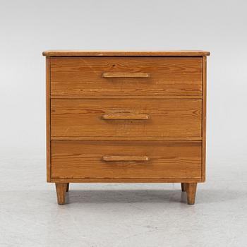 A chest of drawers, 1930's/40's.