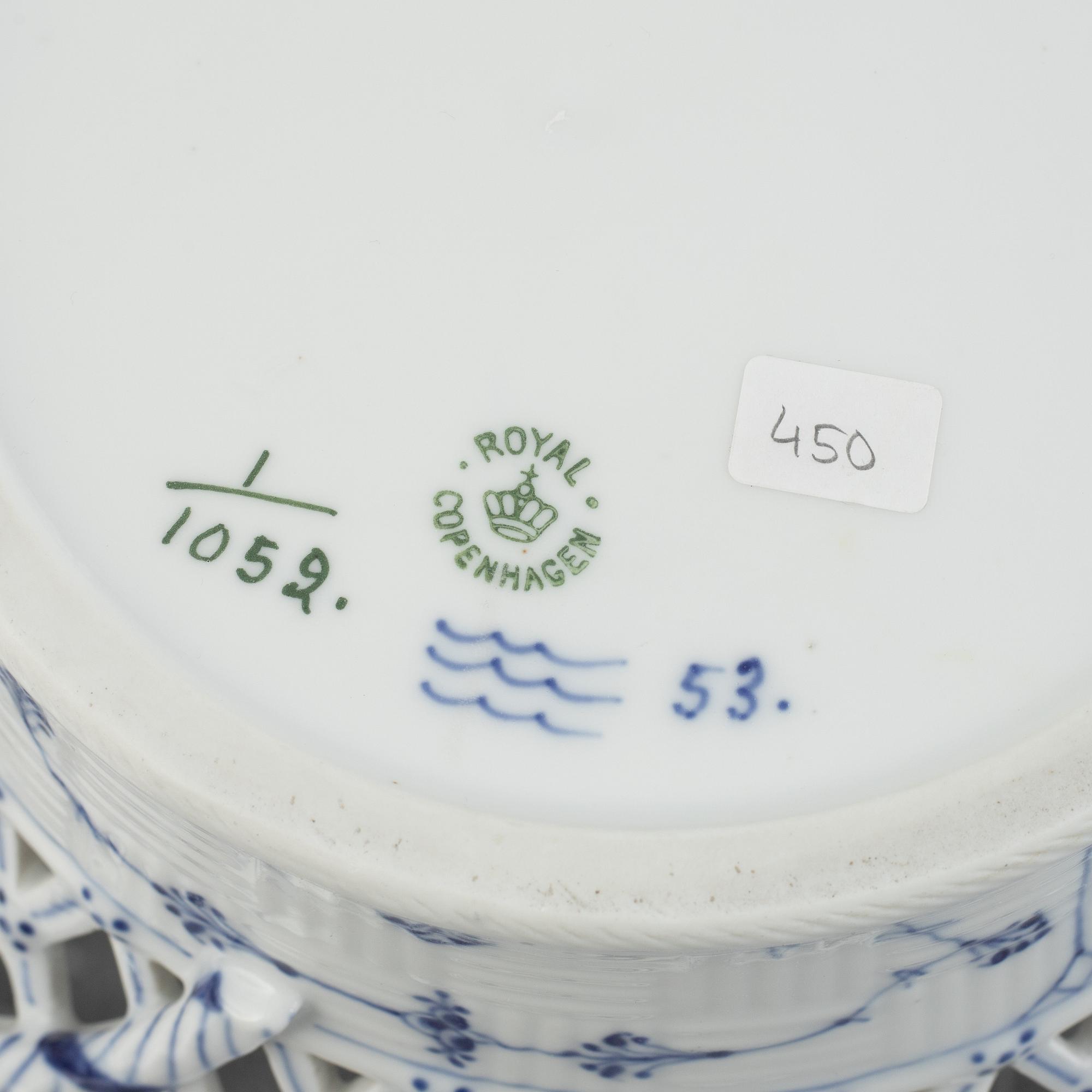 A 'Blue Fluted Full Lace' porcelain fruit basket with stand, Royal Copenhagen, model 1052 and 1098, 1898-1923.