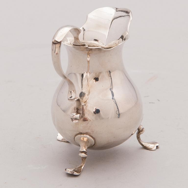 GRÄDDSNÄCKA, silver, London 1744.