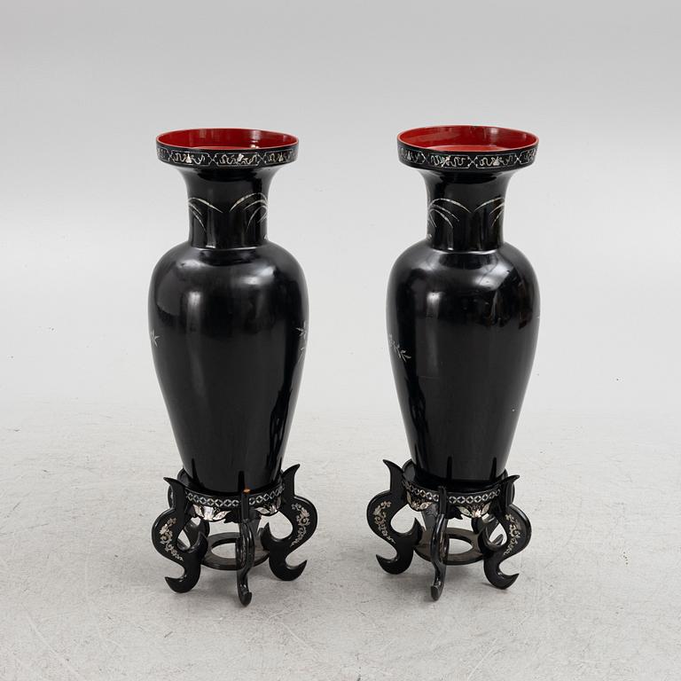 A pair of lacquer ware urns, Japan, early 20th century.