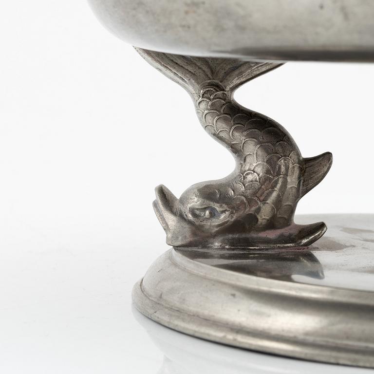 A pewter bowl, Firma Svenskt Tenn 1931.