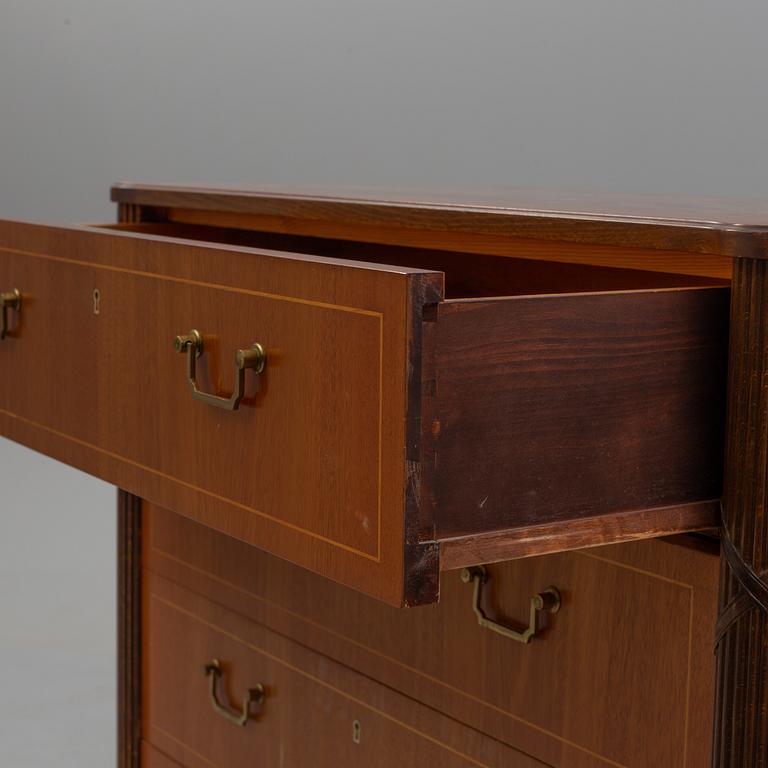 A mid 20th century chest of drawers by Förenade Möbelfabrikerna, Linköping.