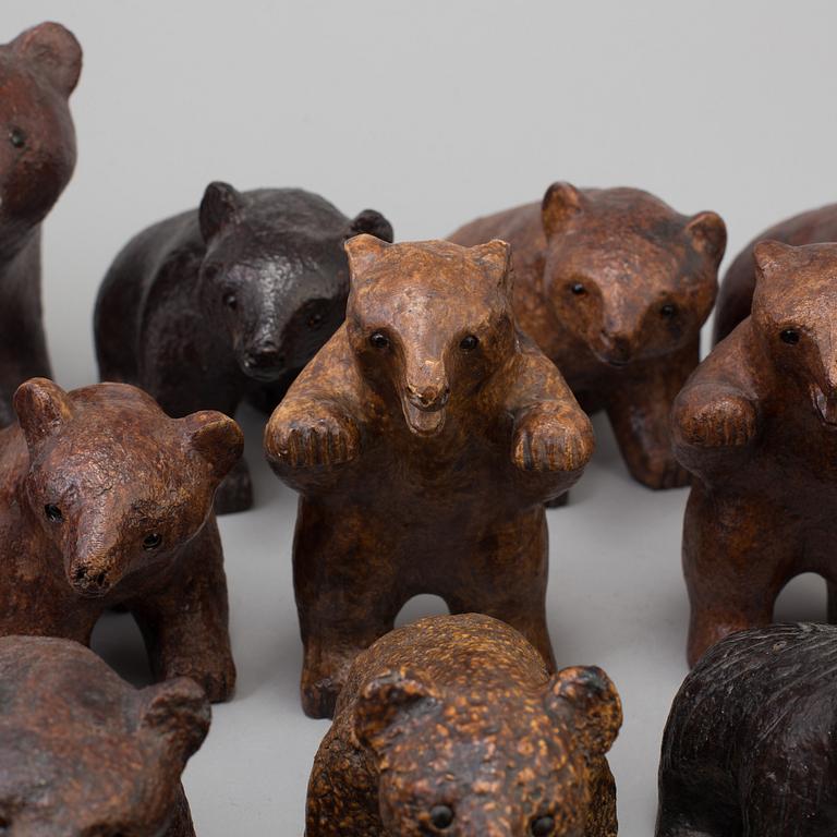 21 sculptures of bears, Hammerdal.