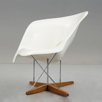 Charles & Ray Eames, "La Chaise", Vitra 21st Century.