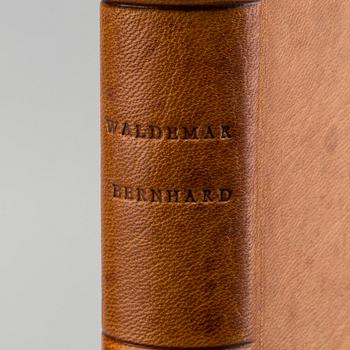 SMÅLAND JÖNKÖPINGS OCH KRONOBERGS LÄN..." 100 originalträsnitt av Waldermar Bernard,numrerad 64/325, Linköping  1929.