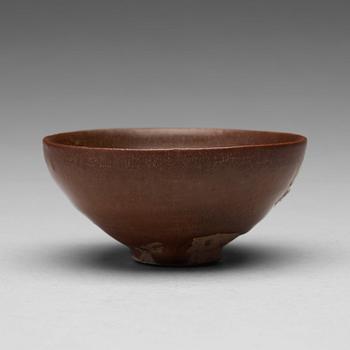 583. SKÅL, keramik. Songdynastin (960-1279).