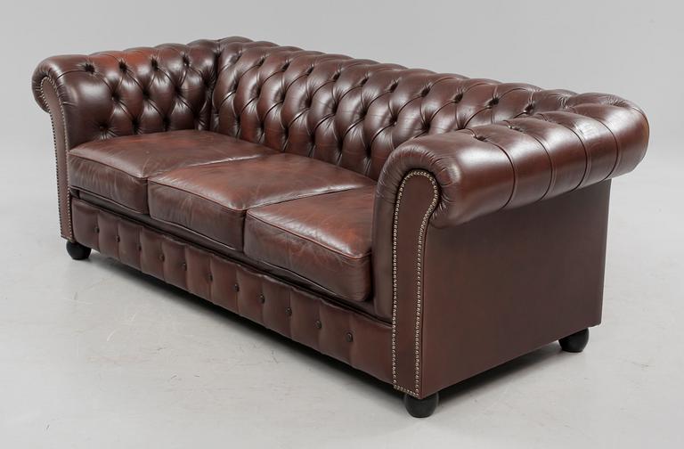 SOFFA, Chesterfield-modell, 1900-talets andra hälft.