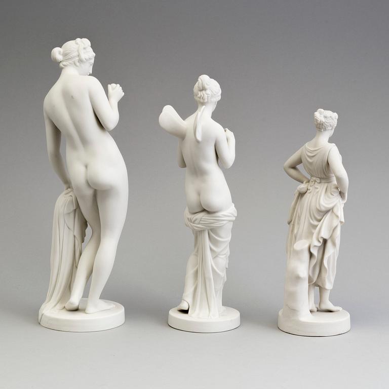 FIGURER, tre st, parian, Gustafsberg, tidigt 1900-tal.