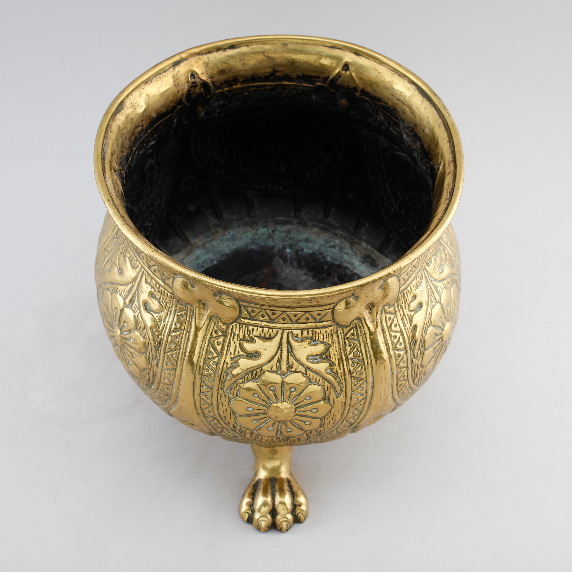 YTTERFODER, mässing, 1800-tal.