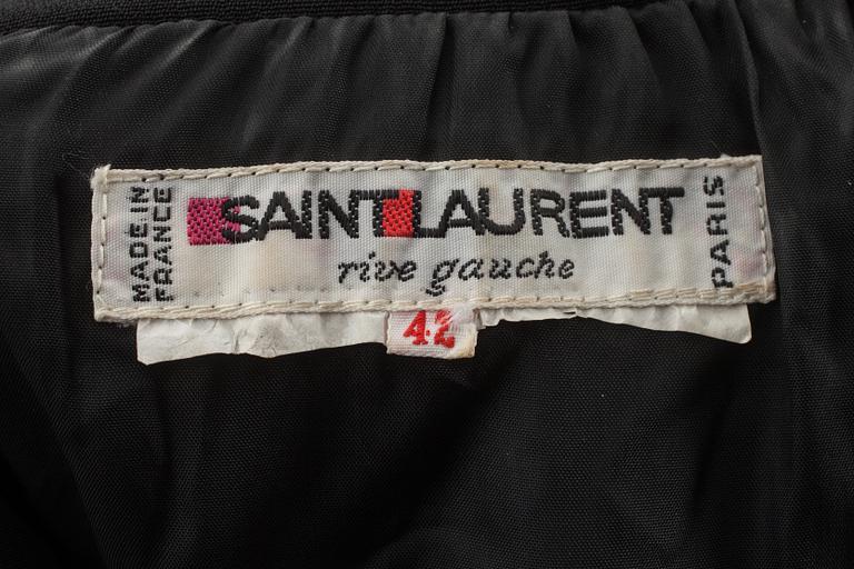 KLÄNNING, Yves Saint Laurent.