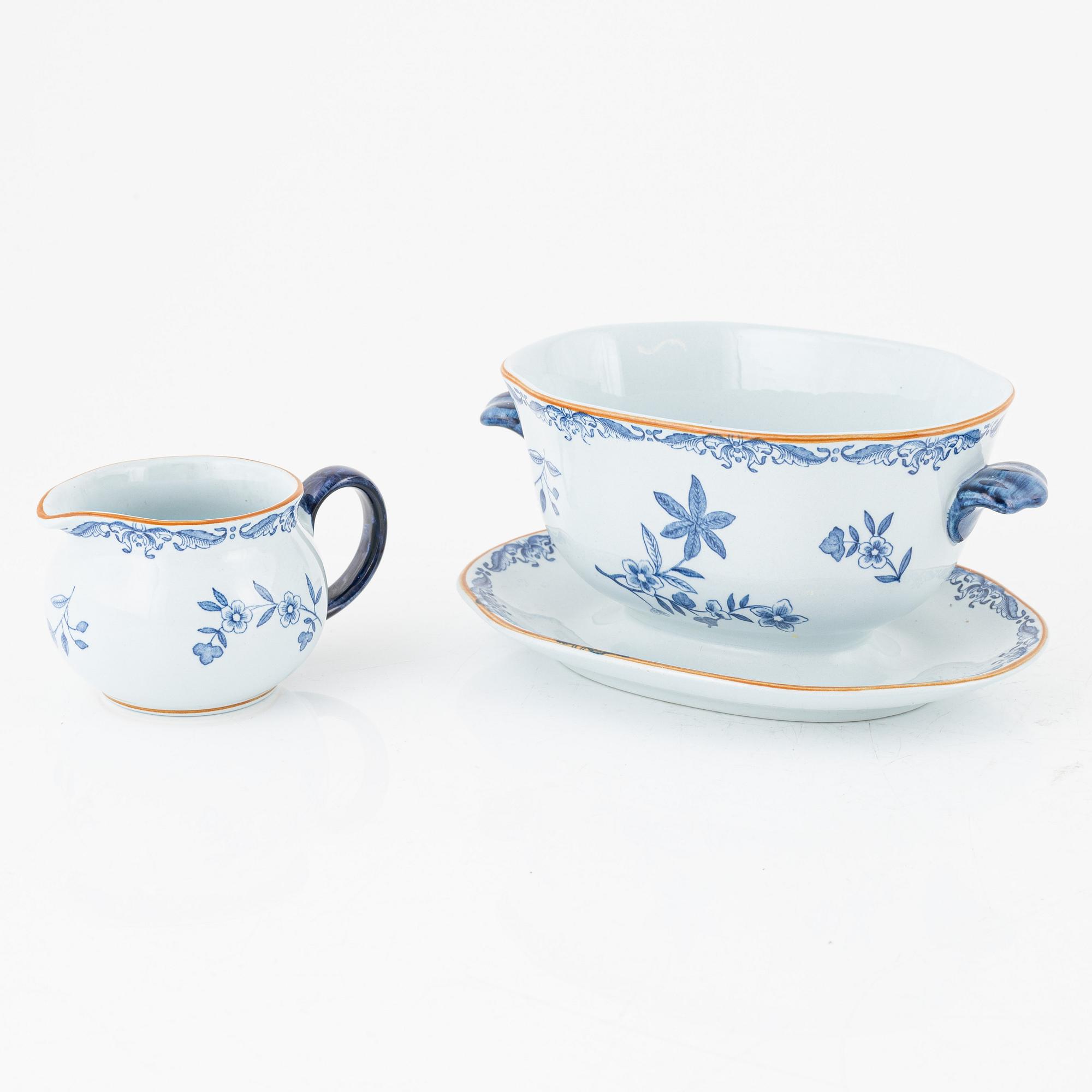 Mat-och kaffeservis, 120 delar, flintgods, "Ostindia", Rörstrand, varierande åldrar.
