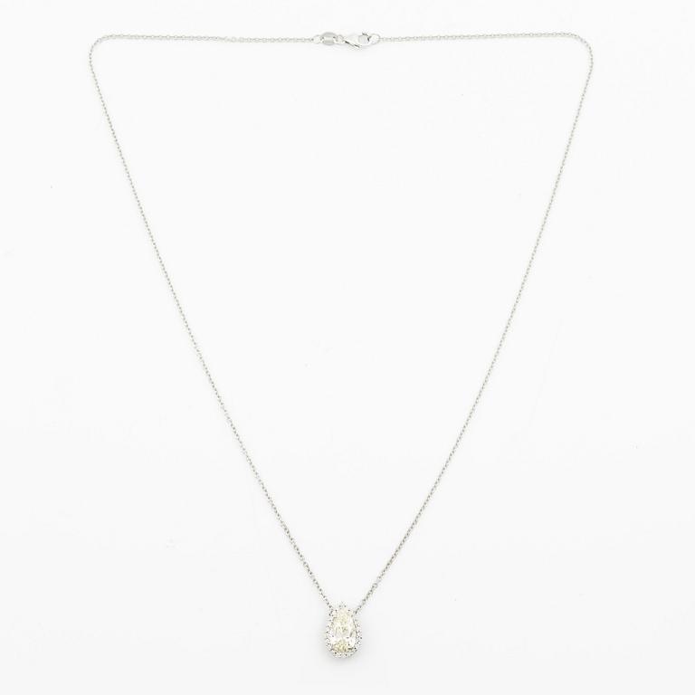 Collier 18K vitguld med droppslipad diamant, medföljande GIA report.