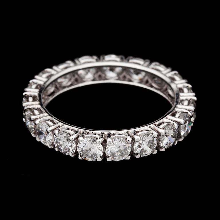 RING, brilliant cut diamonds, tot. 3.45 cts.