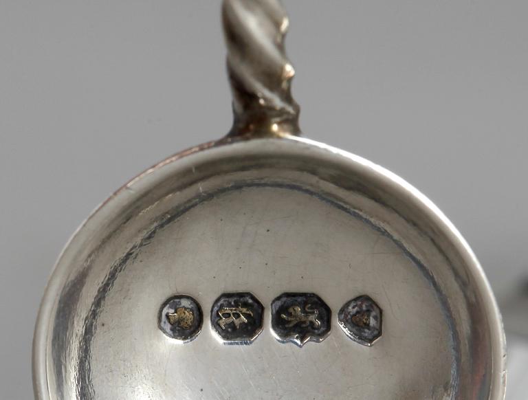 SALTKAR, ett par, silver, Wien, Österrike, 1849. Total vikt ca 265 g.