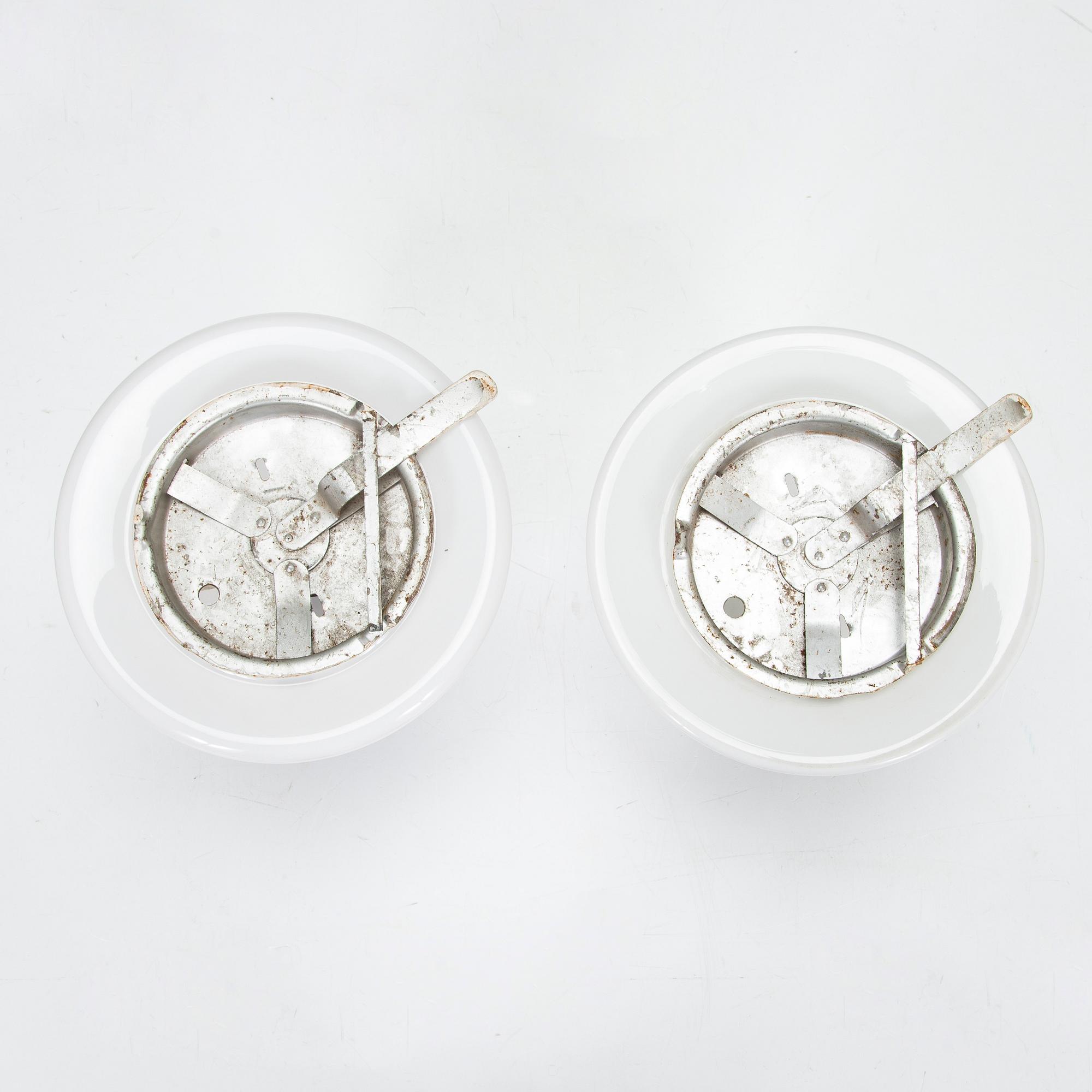Paavo Tynell, a pair of mid-20th-century '80112' ceiling lights for Idman.