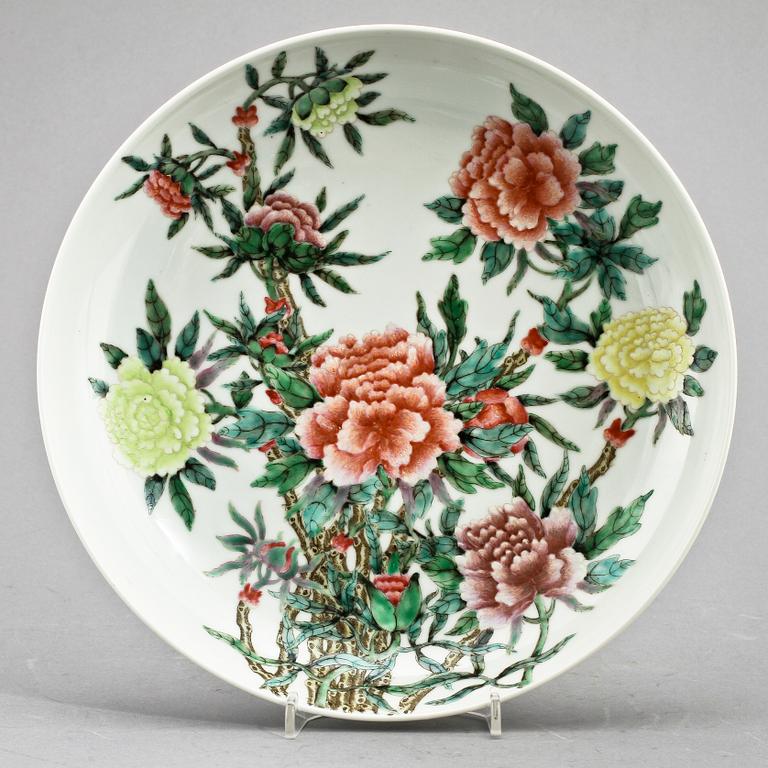 SKÅLFAT, porslin, Kina, 1900-tal.