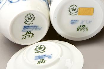 Royal Copenhagen, dinner service "Blue flower", 43 pcs Denmark mid / second half of the 20th century.