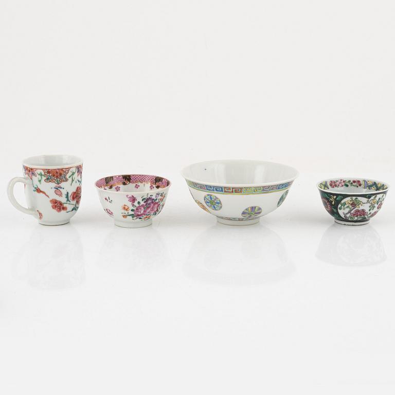 Five porcelain pieces, China, 18th-20th century.