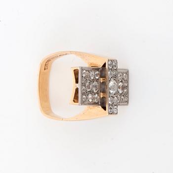 RING med gammalslipade diamanter totalt ca 2.00 ct.