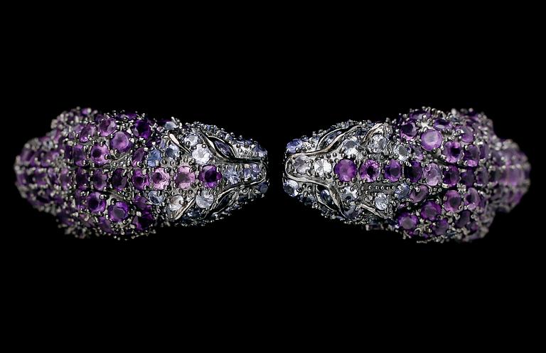 ARMBAND, sterlingsilver, tanzaniter samt ametister ca 60.00 ct.