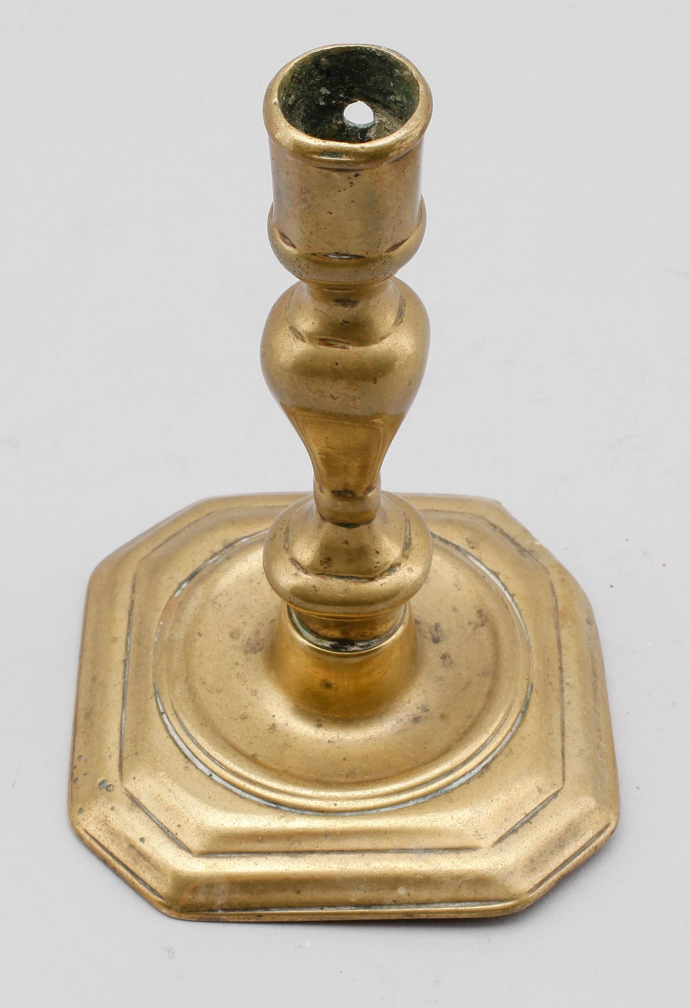 LJUSSTAKE, mässing, 1700-tal.