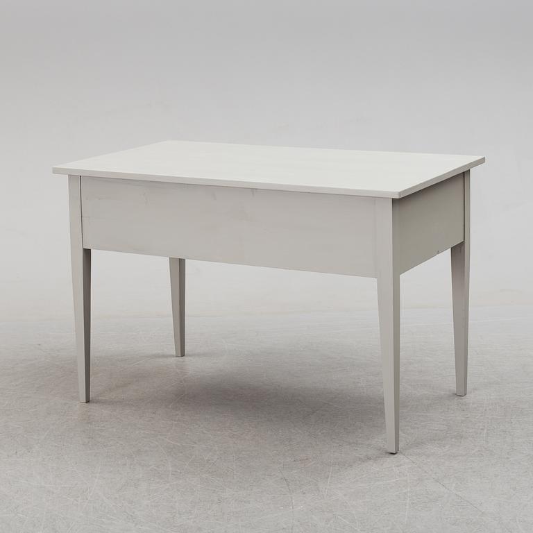 An early 20th century desk.