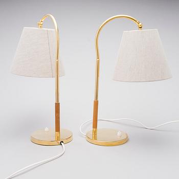 A pair of mid-20th century '9201' table lamps for Idman, Finland.