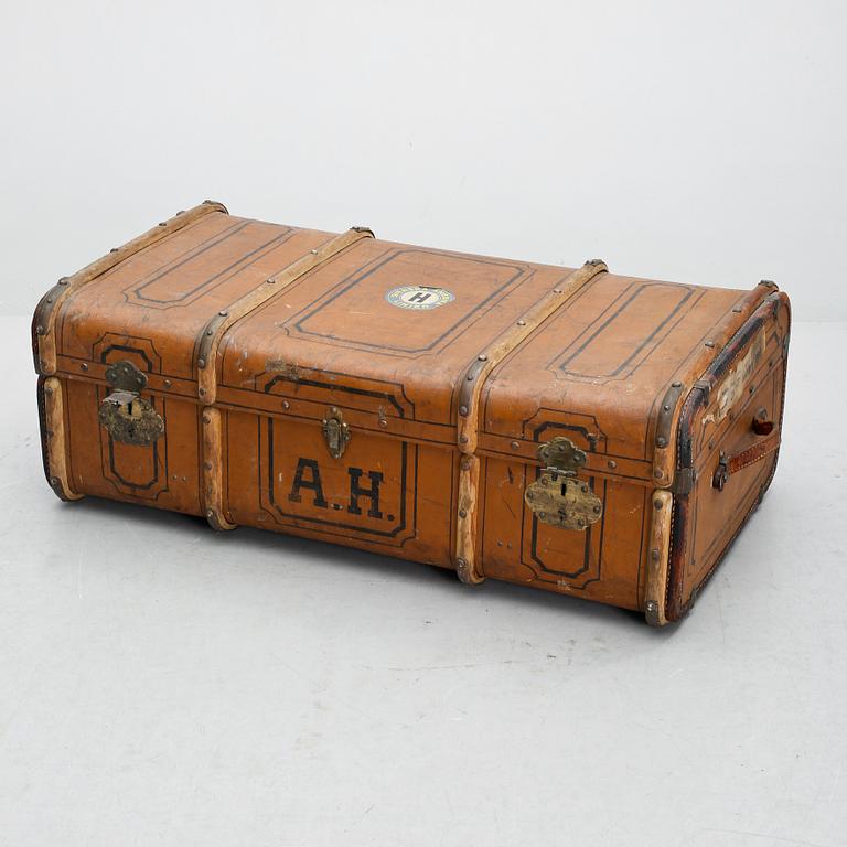 KOFFERT, 1900-talets början.