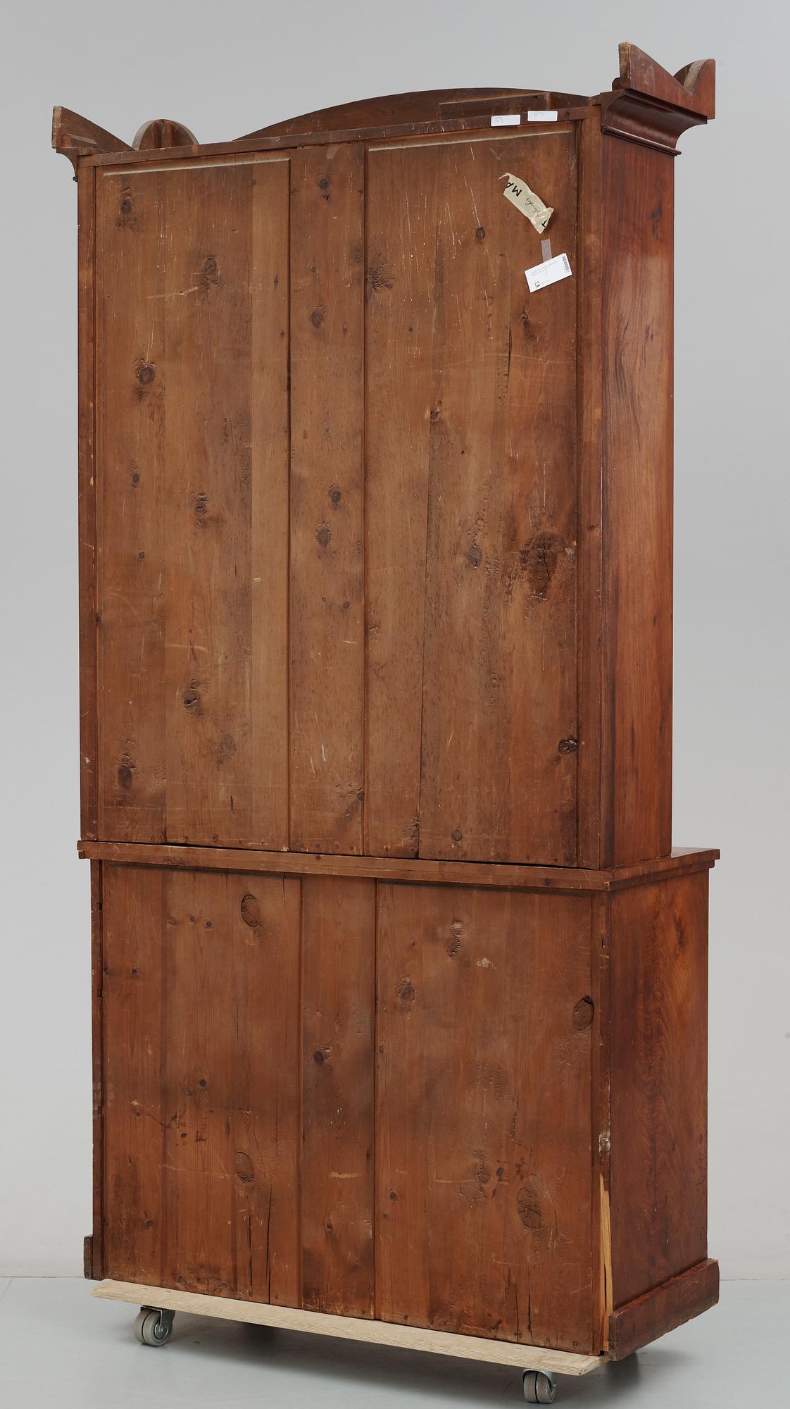 BOKSKÅP, senempire, 1800-talets mitt.