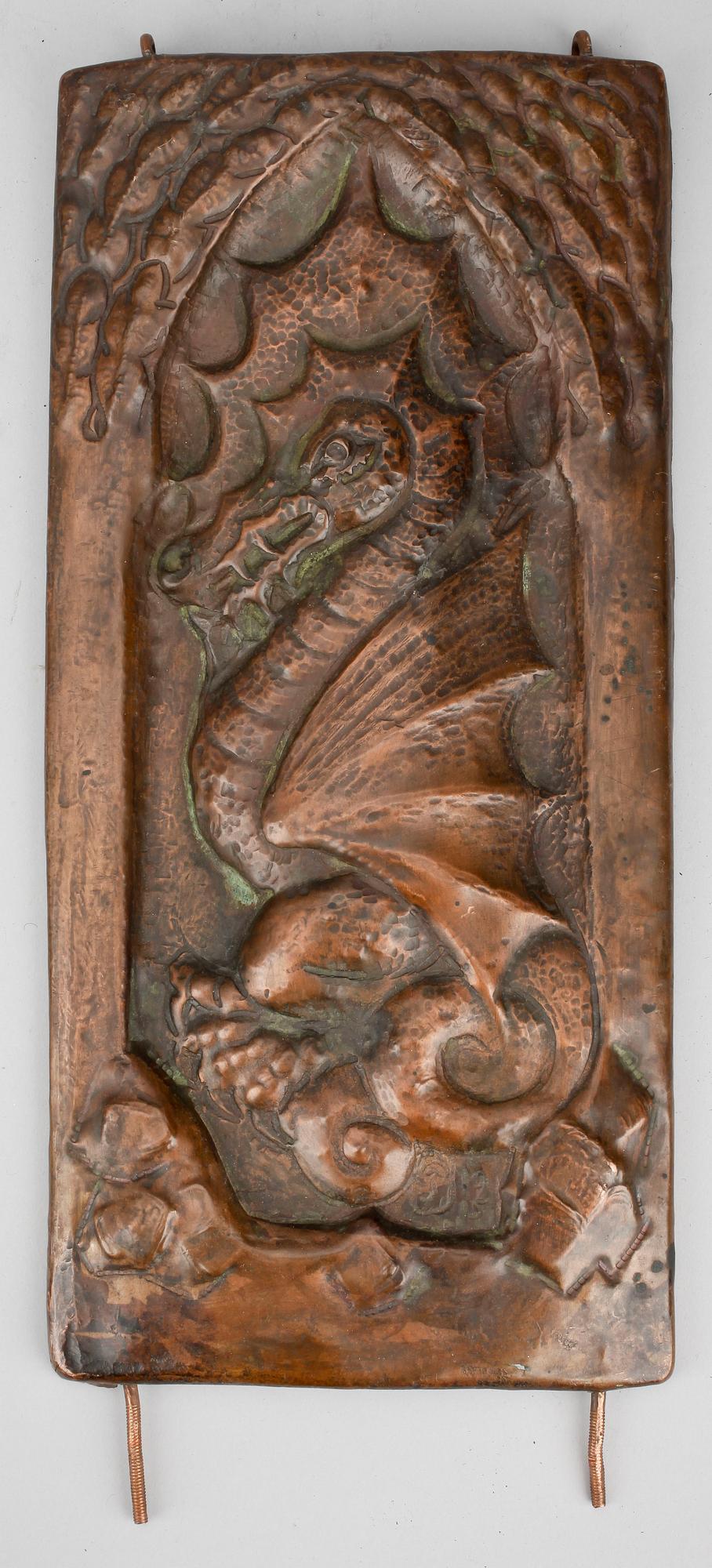 OKÄND KONSTNÄR, 5 st väggreliefer, signerad P, daterad 1915.