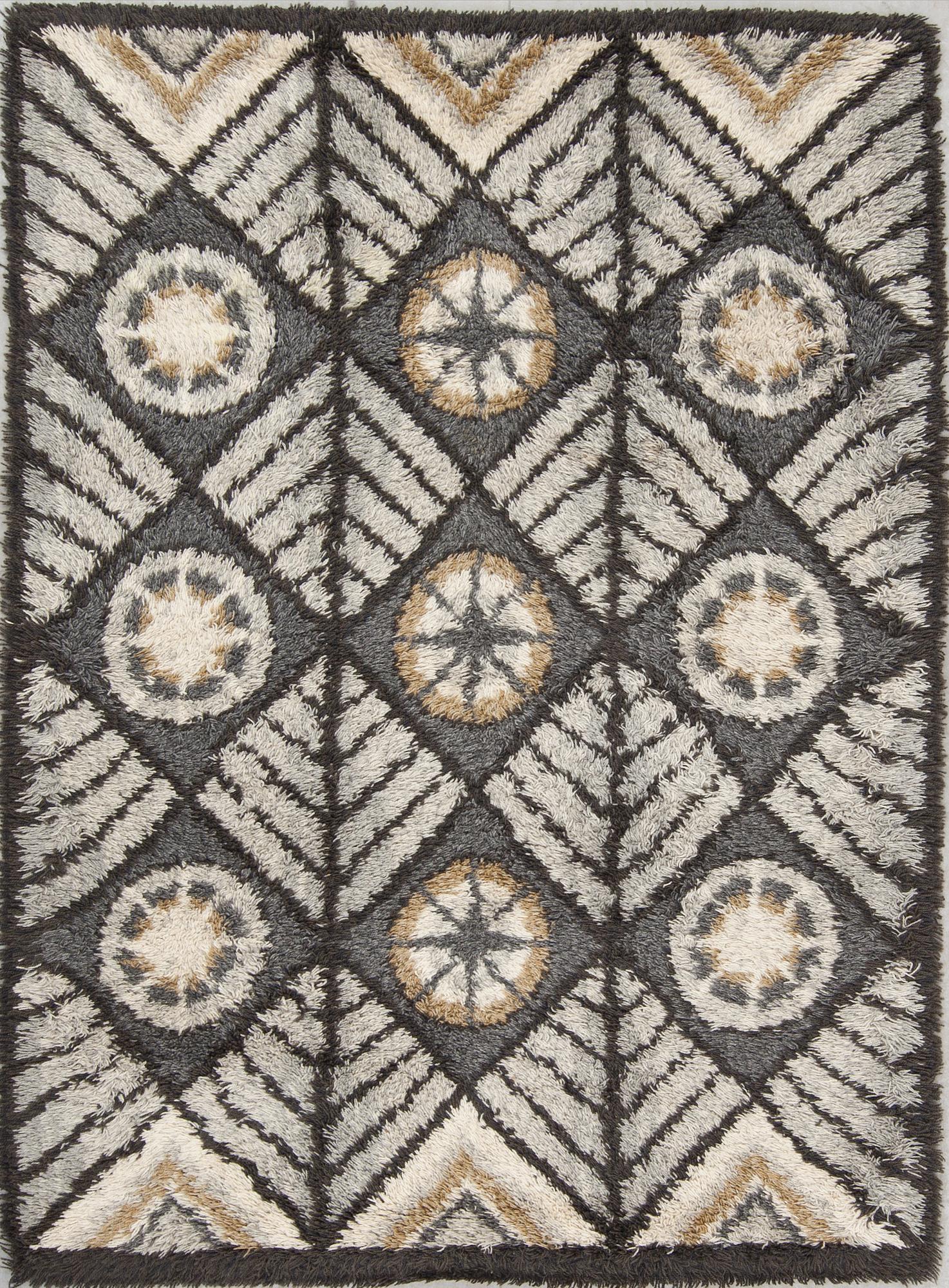 MATTA, rya, Marianne Richter sannolikt, 1900-talets andra hälft. Ca 196 X 143 cm.