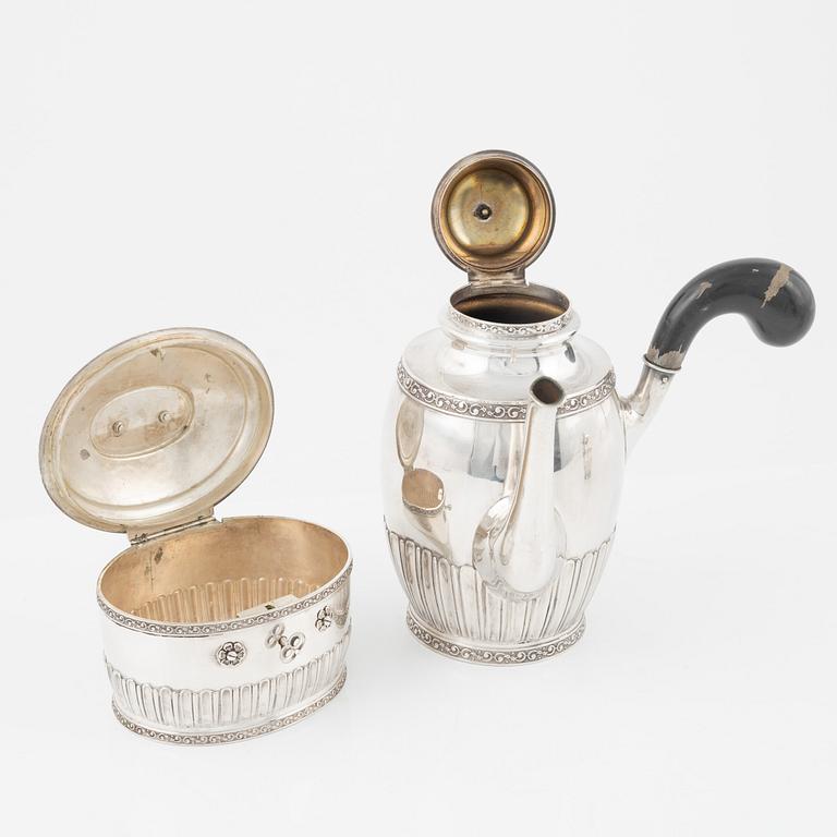Kaffekanna, sockerskrin och gräddkanna, bl.a. D.A. & Co, Stockholm, 1919.