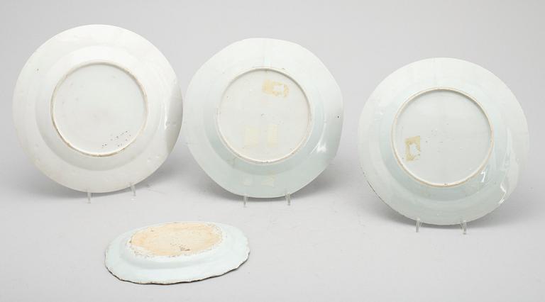 TALLRIKAR, 3 st snarlika samt FAT, porslin, Kina, 1700-/1800-tal.