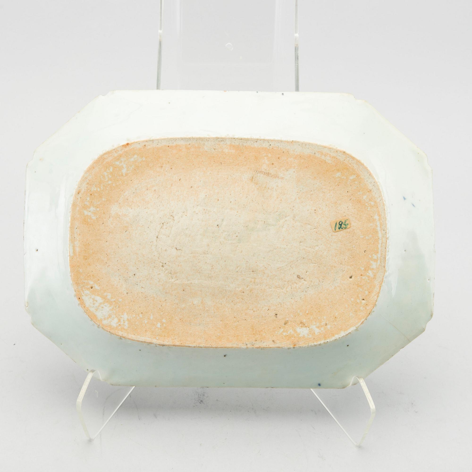 STEKFAT, 3 st, porslin, Kina Qianlong 1700-tal.