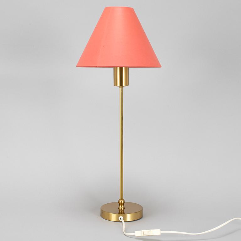 JOSEF FRANK, bordslampa, modell 2332/2, Firma Svenskt Tenn.