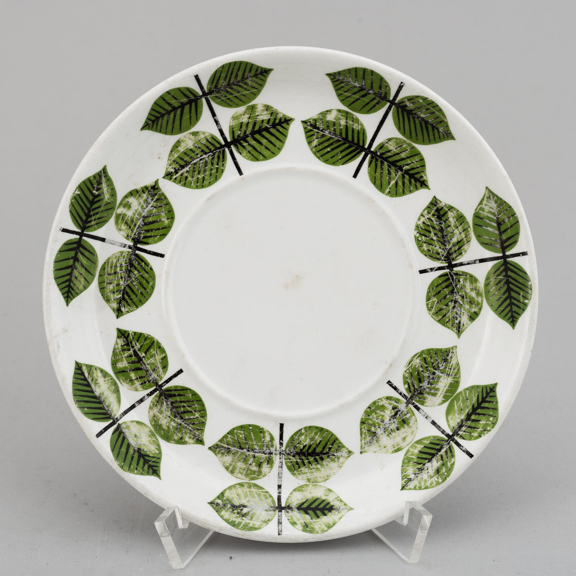 STIG LINDBERG, a 15 piece part service, 'Berså', Gustavsberg.