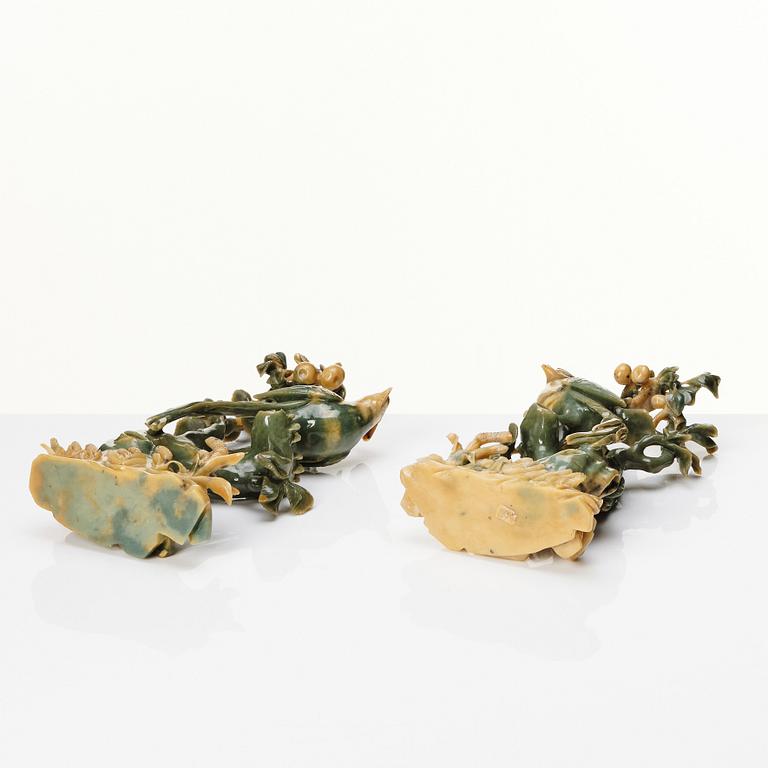 Skulpturer, 1 par, nefrit, Kina, 1900-tal.