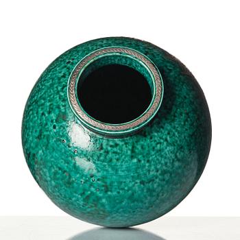 Wilhelm Kåge, an "Argenta"  stoneware vase, Gustavsberg 1938.