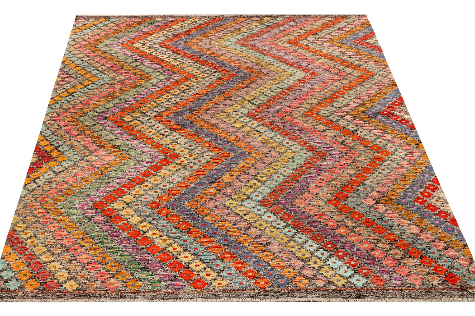 A Kilim carpet, c. 296 x 211 cm.