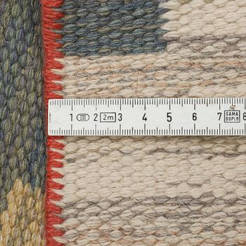 MATTO, flat weave, ca 313 x 200,5 cm, signed L J (probably  Lilian Johanesson).