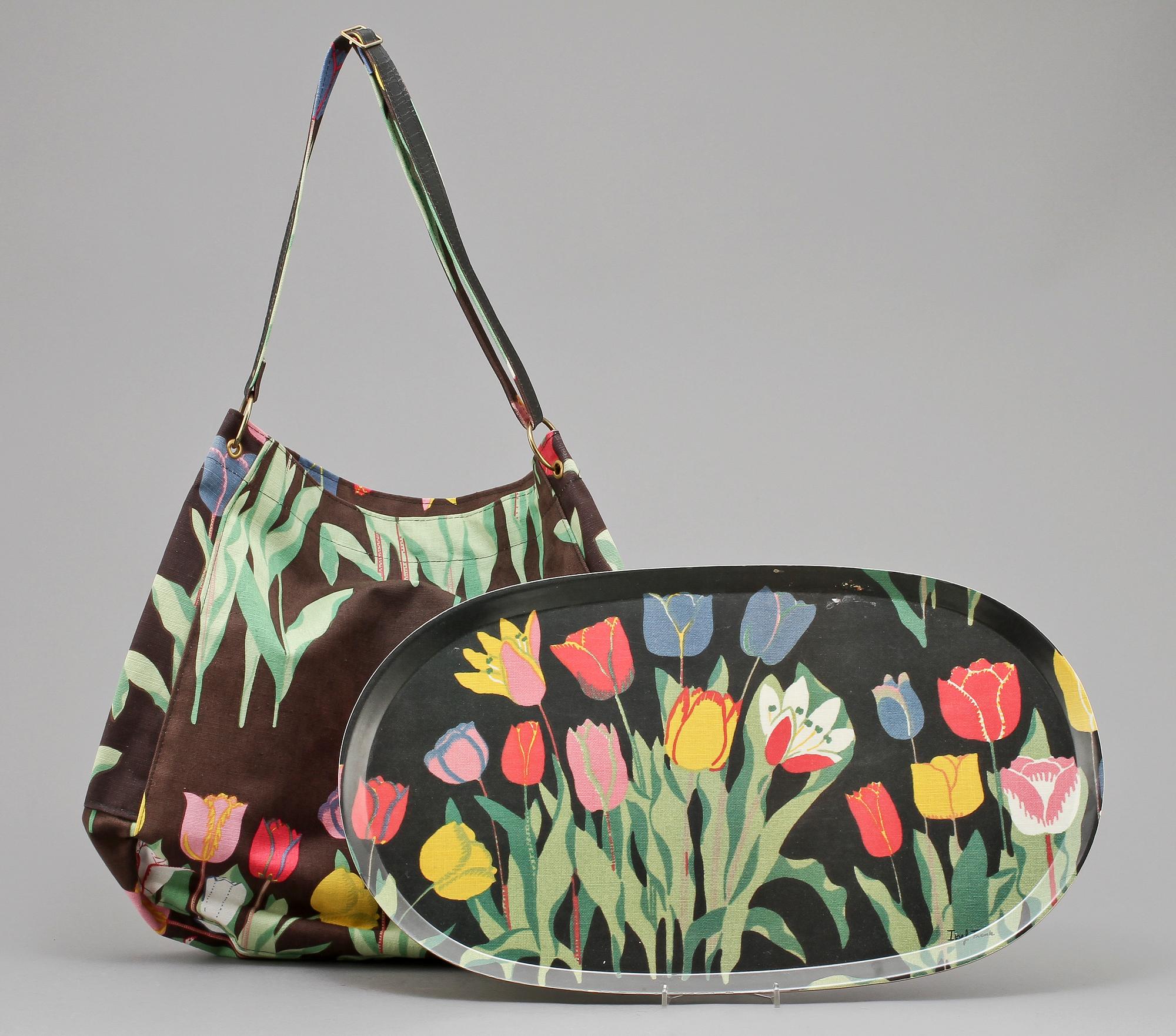 VÄSKA samt BRICKA, Firma Svenskt Tenn, 1900-talets fjärde kvartal.