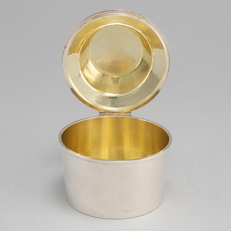 SIGURD PERSSON, a sterling silver sugar bowl, Stockholm 1955.