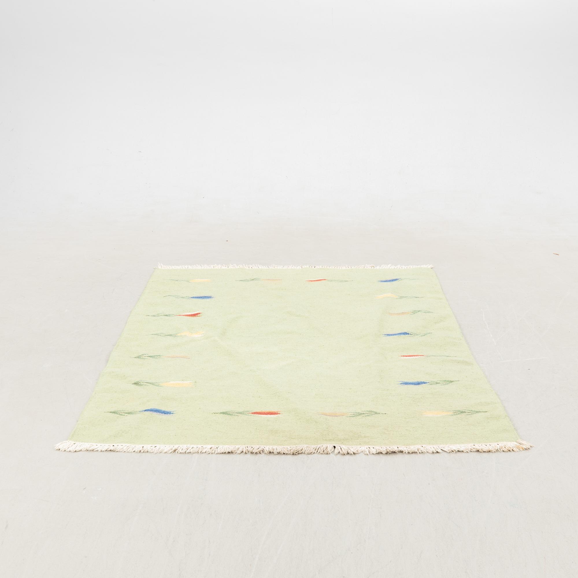 Matta rölakan ca 225x160 cm.