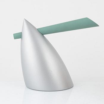 A coffee maker and coffee pot, Alessi/Philips.