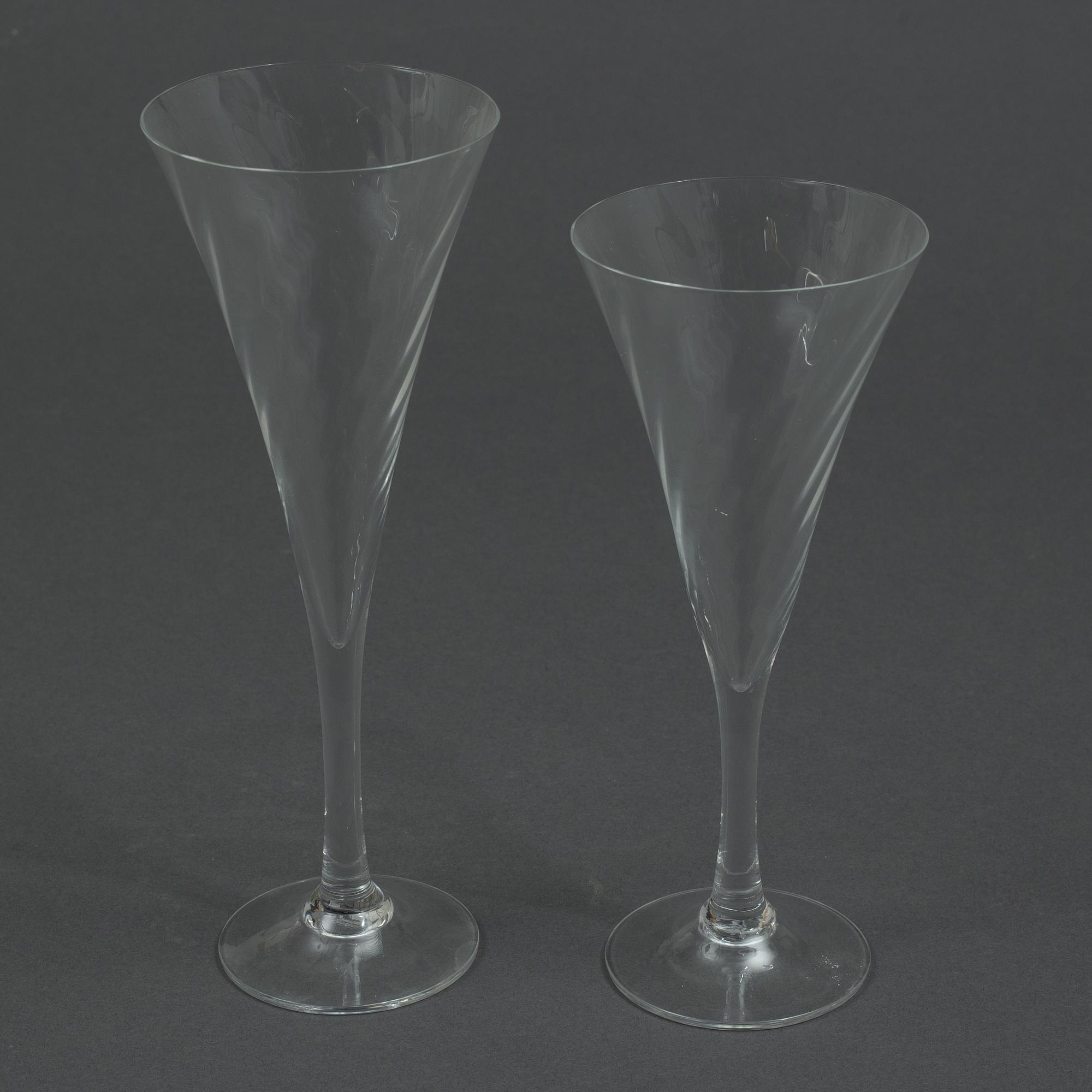 Gunnar Cyrén, a 94-piece "Helena" glass service, Orrefors.