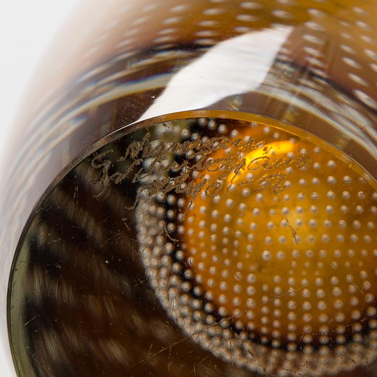 Gunnel Nyman, a glass vase, signed G. Nyman Nuutajärvi Notsjö -56.