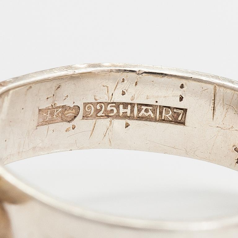 Elis Kauppi, A silver ring. Kupittaan kulta, Turku 1970.