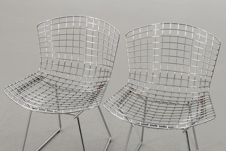 HARRY BERTOIA, stolar, 2 st, "Side chair", Knoll International, märkta i metallen.
